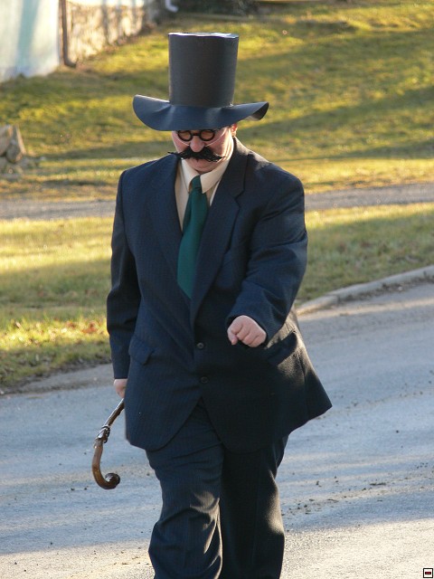 img00122.jpg