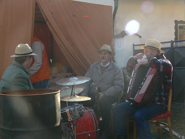 img00057.jpg
